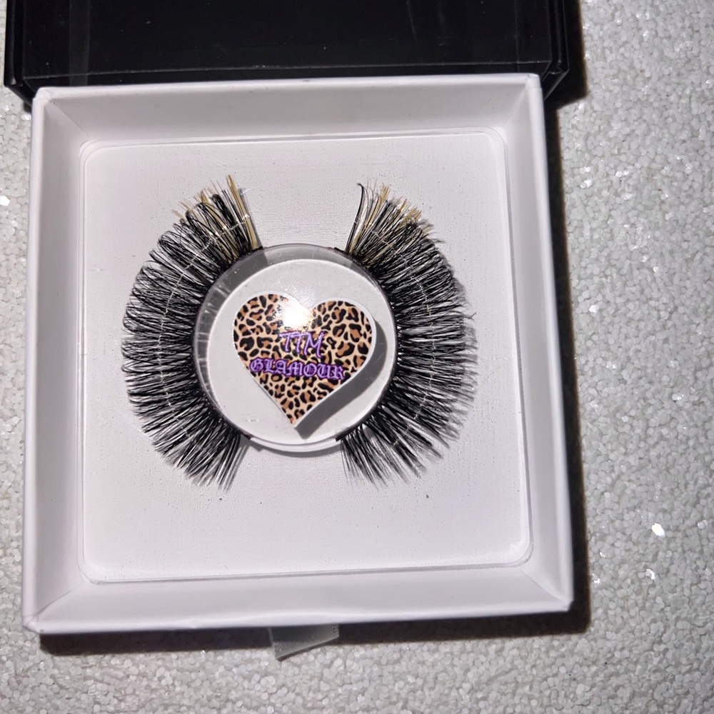 Faux mink eyelashes “creamsicle” - Picture 9 of 9